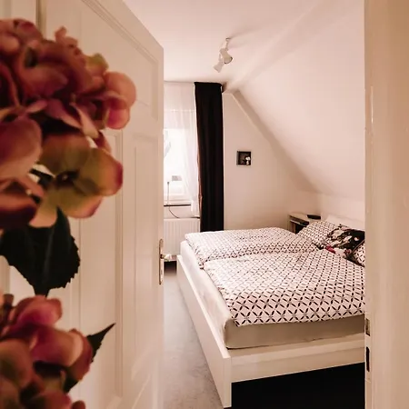 Am Berg Apartment *